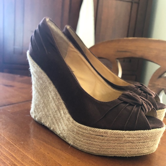 Brown wedges size 8 - Picture 2 of 2